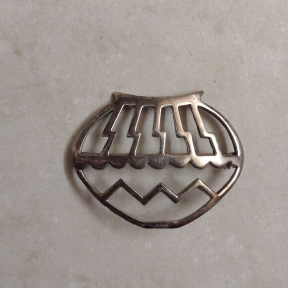 Sterling Navajo Native American pot pin - Picture 1 of 5